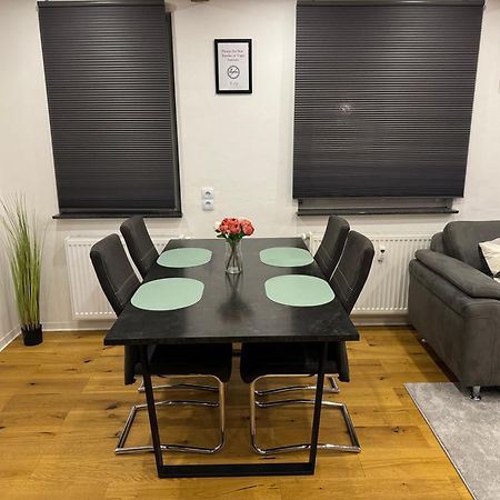 Best Central Apartment - Am Marktplatz - Up To 5 - Next To Frankfurt And Hanau - Coffee And Snacks - Netflix, Prime, Disney Nidderau Εξωτερικό φωτογραφία
