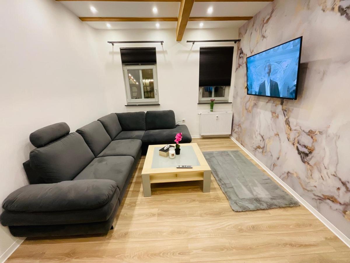Best Central Apartment - Am Marktplatz - Up To 5 - Next To Frankfurt And Hanau - Coffee And Snacks - Netflix, Prime, Disney Nidderau Εξωτερικό φωτογραφία
