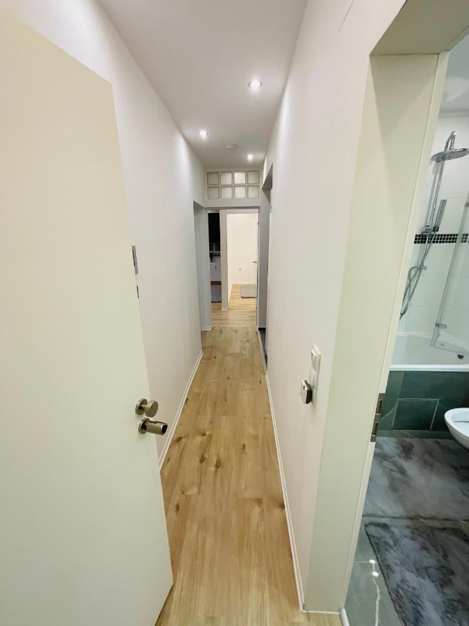 Best Central Apartment - Am Marktplatz - Up To 5 - Next To Frankfurt And Hanau - Coffee And Snacks - Netflix, Prime, Disney Nidderau Εξωτερικό φωτογραφία