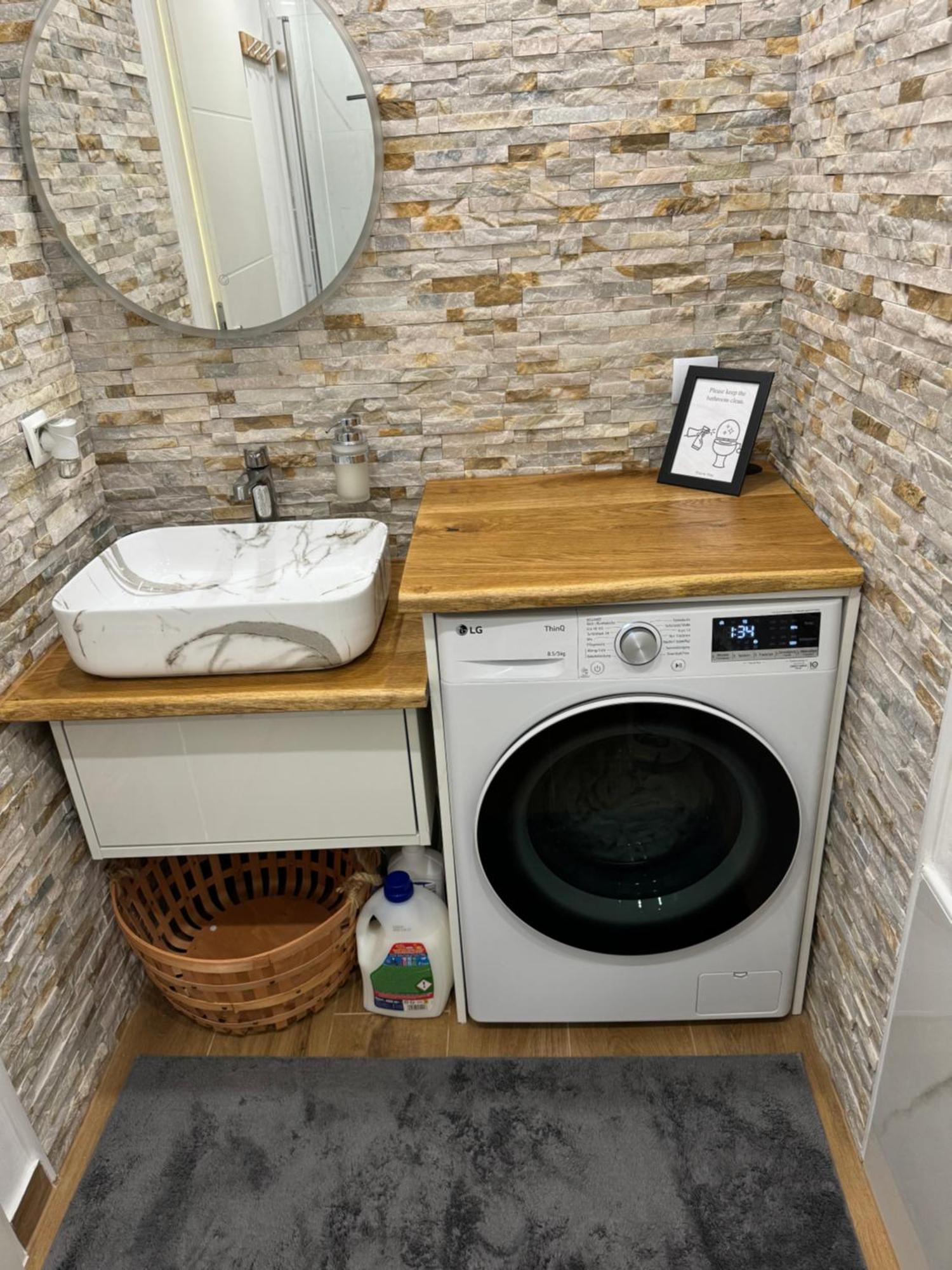 Best Central Apartment - Am Marktplatz - Up To 5 - Next To Frankfurt And Hanau - Coffee And Snacks - Netflix, Prime, Disney Nidderau Εξωτερικό φωτογραφία